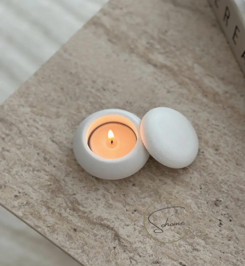 Kapaklı Taş Mumluk