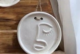 Askılı Soyut Yüz 3